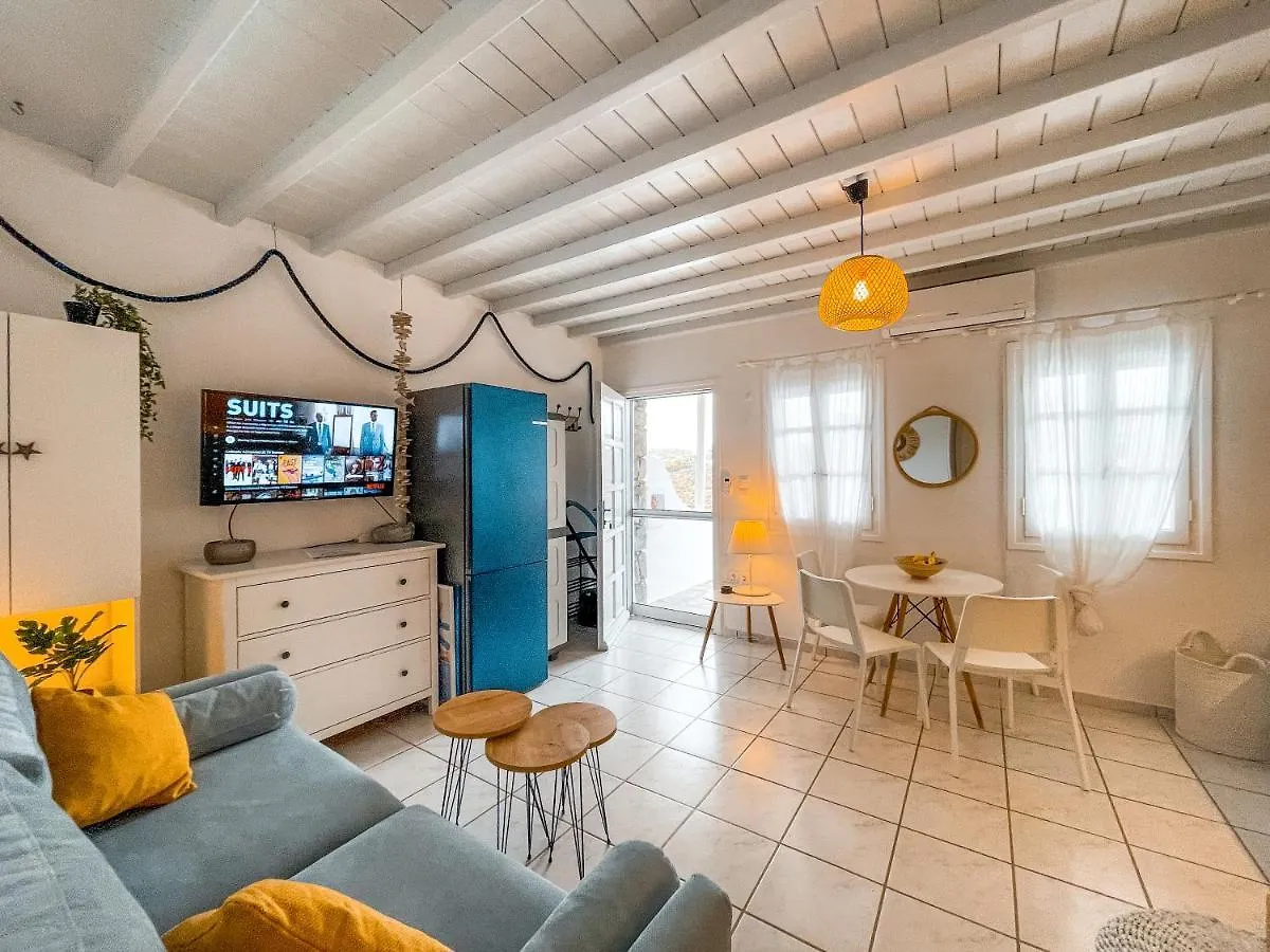 Cosy Home At Kalafatis Beach - Cielo Homes Grécia